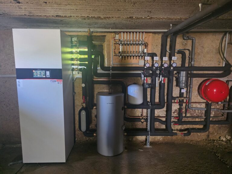 Nouvelle pompe à chaleur et ballon d'eau chaude installés à Pfetterhouse
