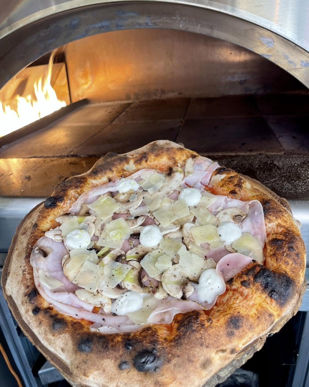 Soirée pizza pour clôturer la sortie d’entreprise Bilger & Fils